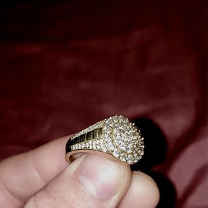 Unisex gold ring